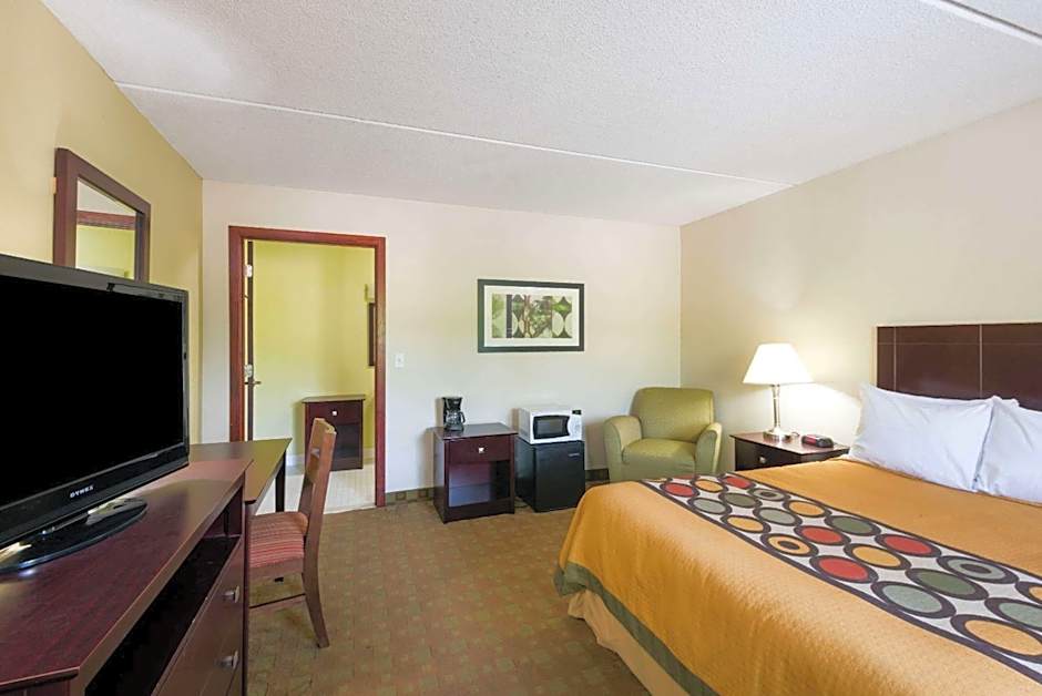 Super 8 by Wyndham White River Junction