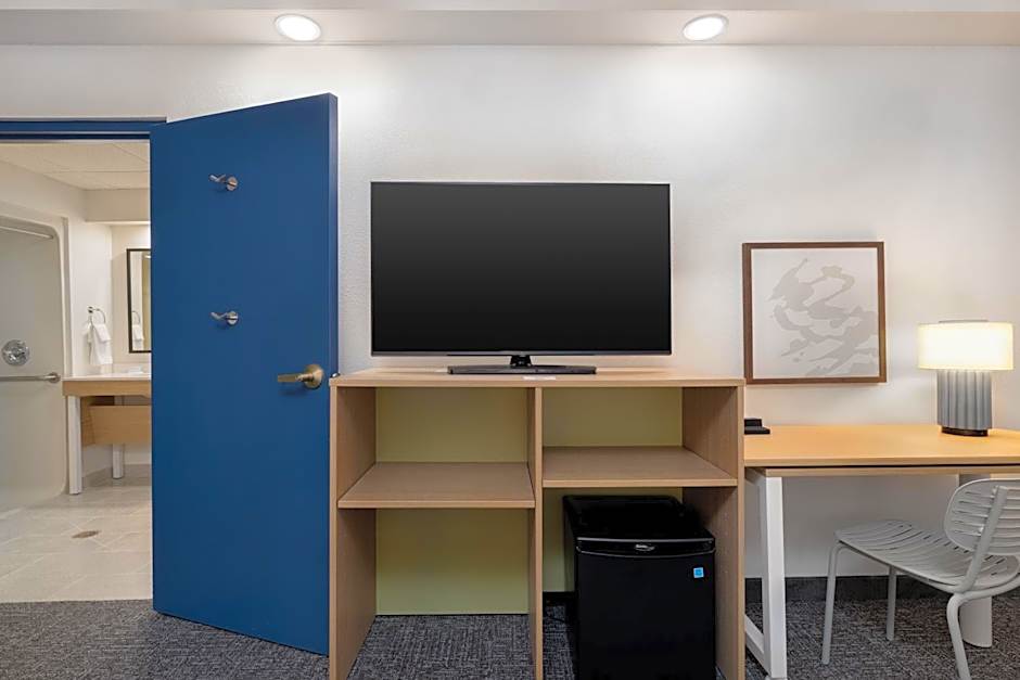 Spark by Hilton Bentonville