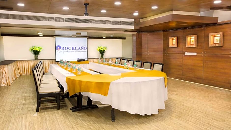 Rockland Hotel C R Park