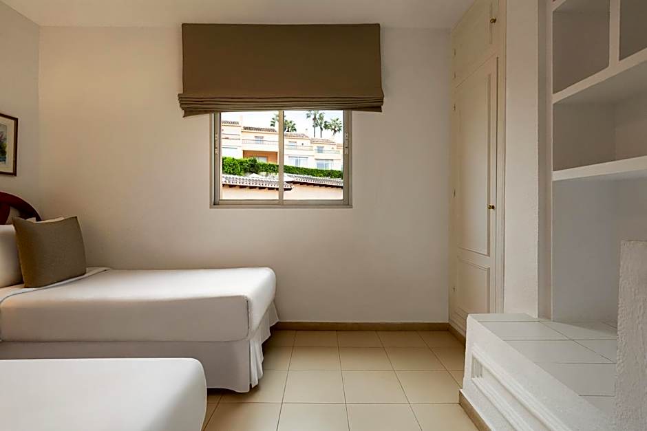 Ramada Hotel & Suites by Wyndham Costa del Sol Fuengirola