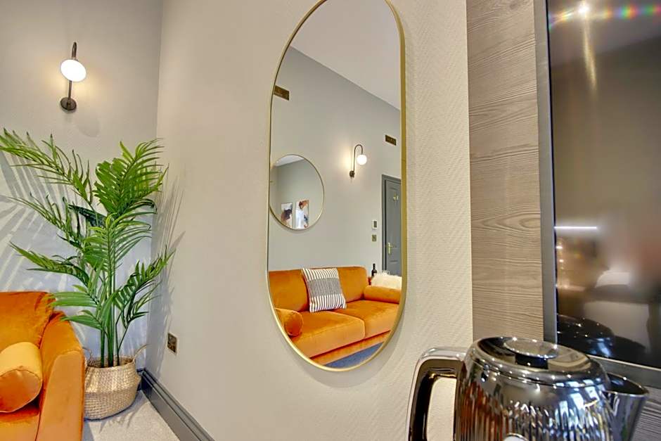 Orange Grove Hotel & Gardens