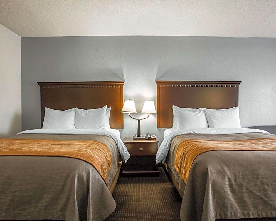 Comfort Inn & Suites Lumberton Central I-95