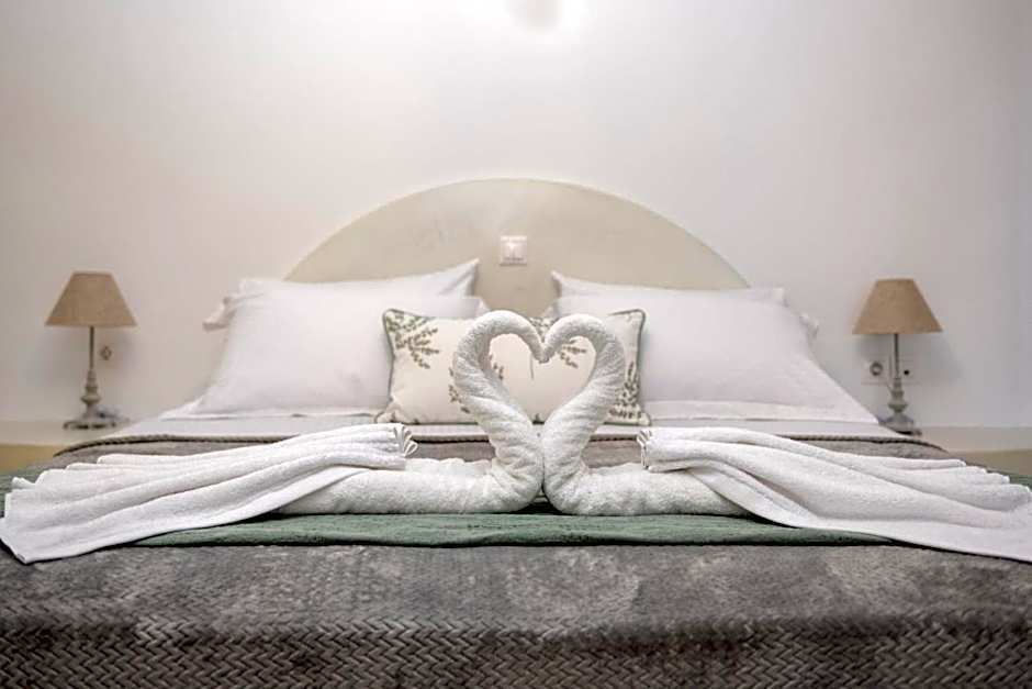 Sun Angelos Oia - Luxury Cave Suites