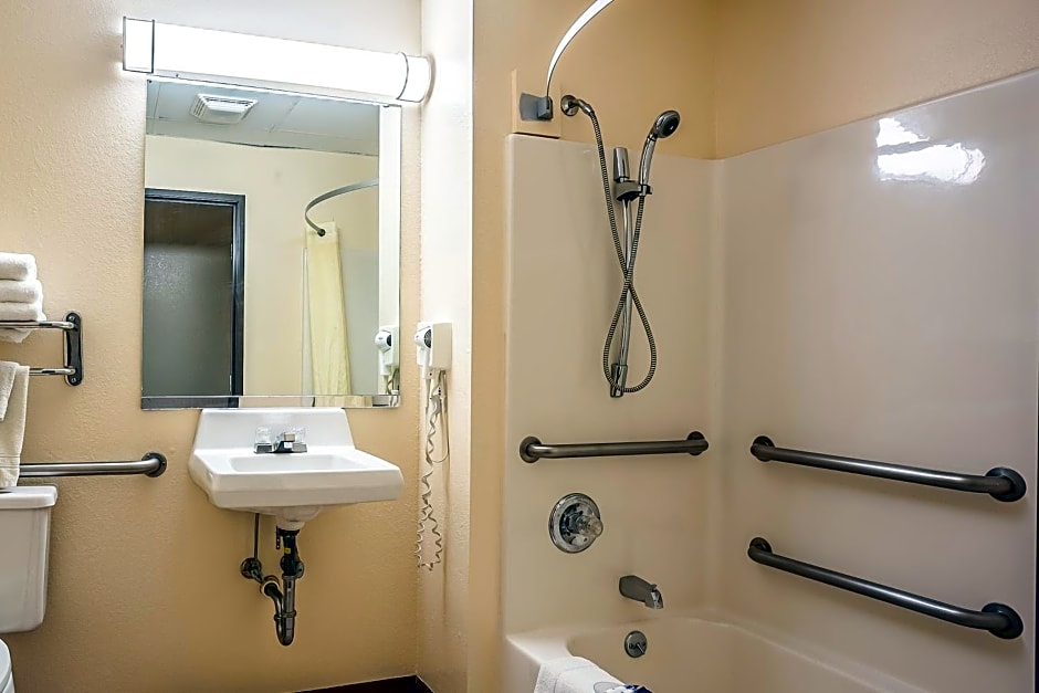 Americas Best Value Inn-Galesburg