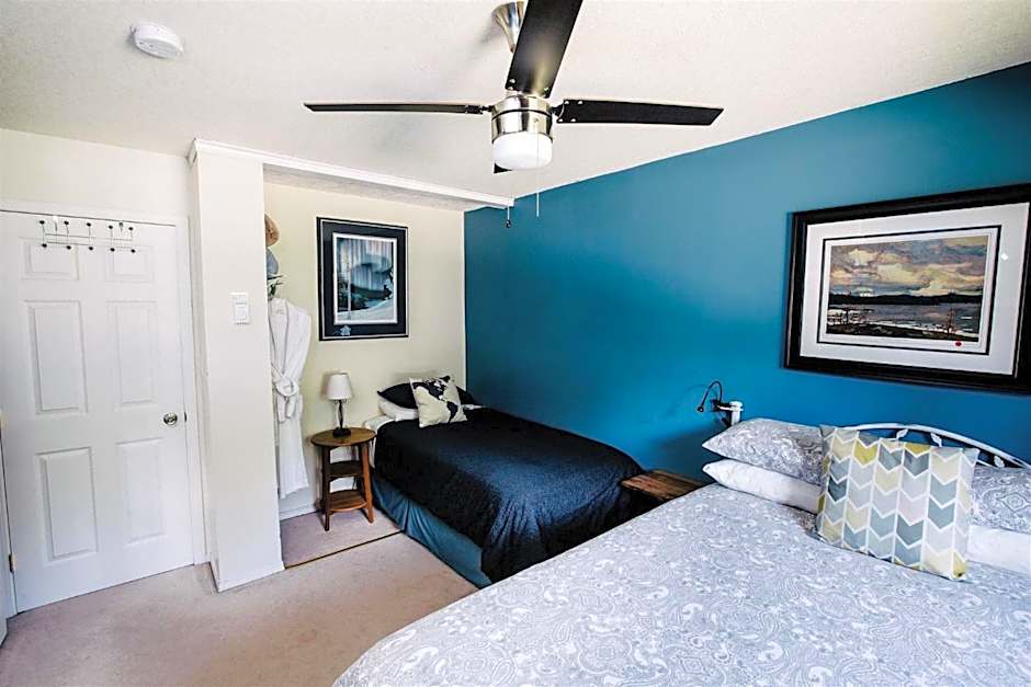 Photo 1 of 8 of Family Suite