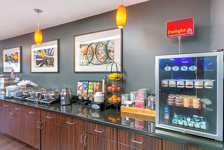 Best Western Plus Olathe Hotel & Suites