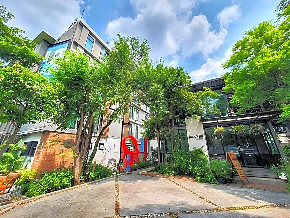 BB House Mini Suite Hotel