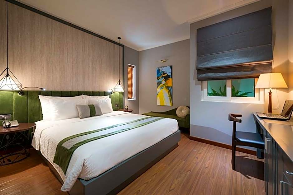 Hanoi Center Silk Hotel