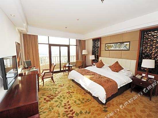 Donggu Lake Xiangshan New Century Hotel