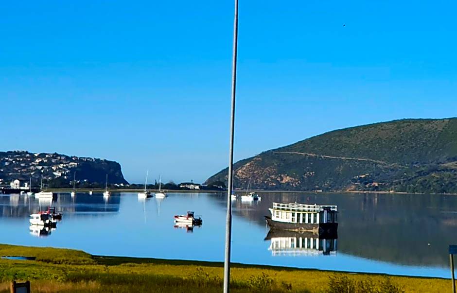 Lakeside Accommodation