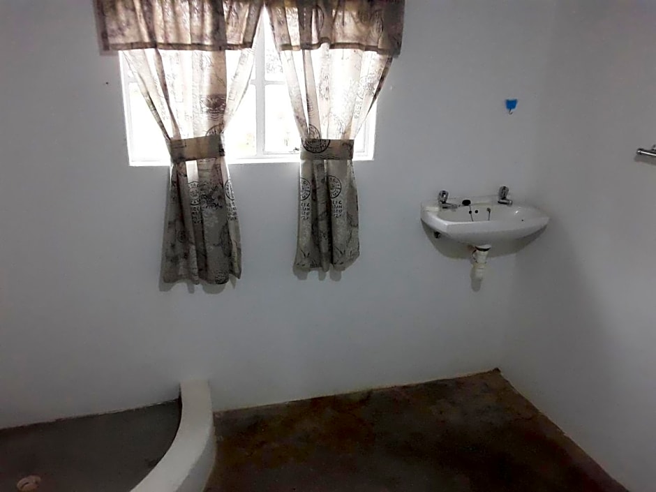 Thys'e Kombuis & Guest Farm