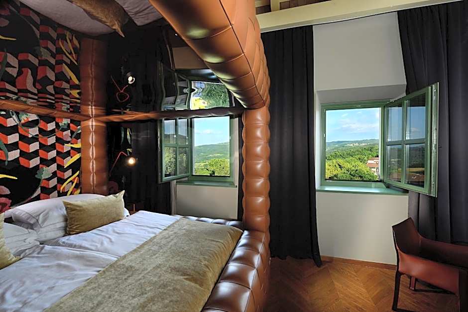 Winery & Design hotel ROXANICH