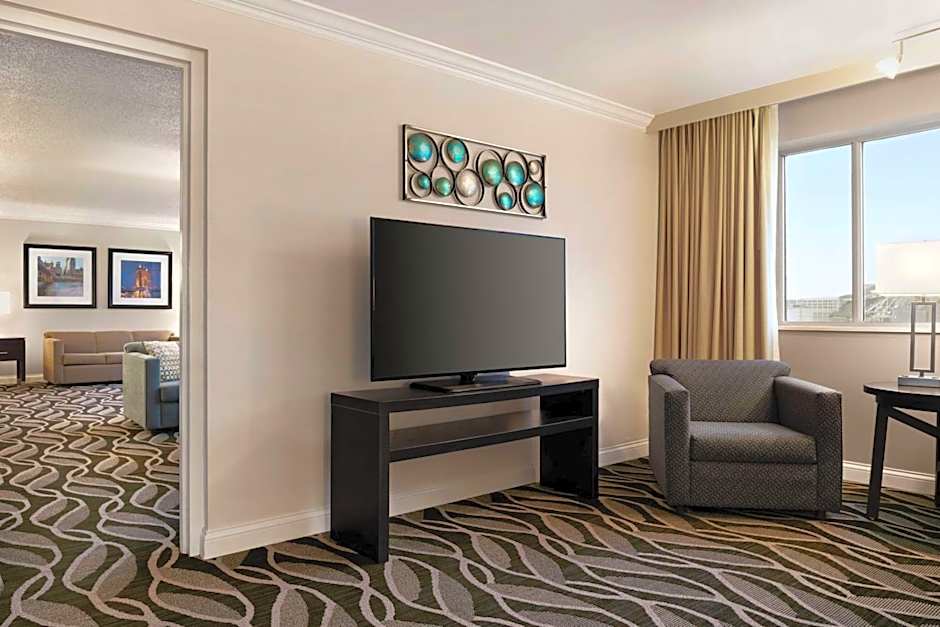 Embassy Suites by Hilton Cincinnati RiverCenter