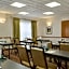 Country Inn & Suites by Radisson, Calgary-Airport, AB