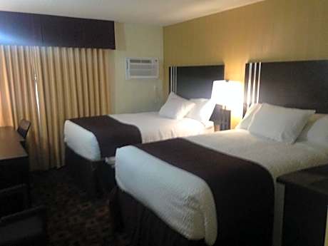 Double Room with Two Double Beds - Non-Smoking