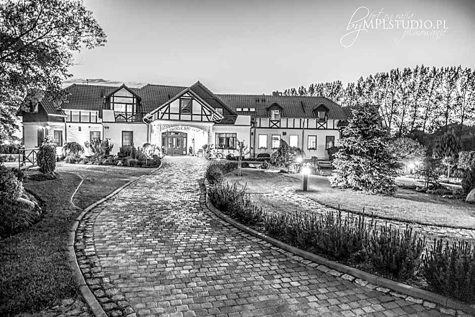 Hotel Dworek nad Regą