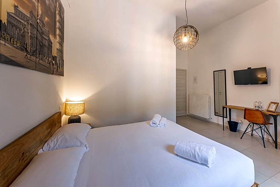 Travel B&B