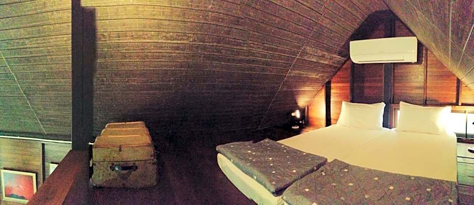 Rustic​ Charm​ Suphan​