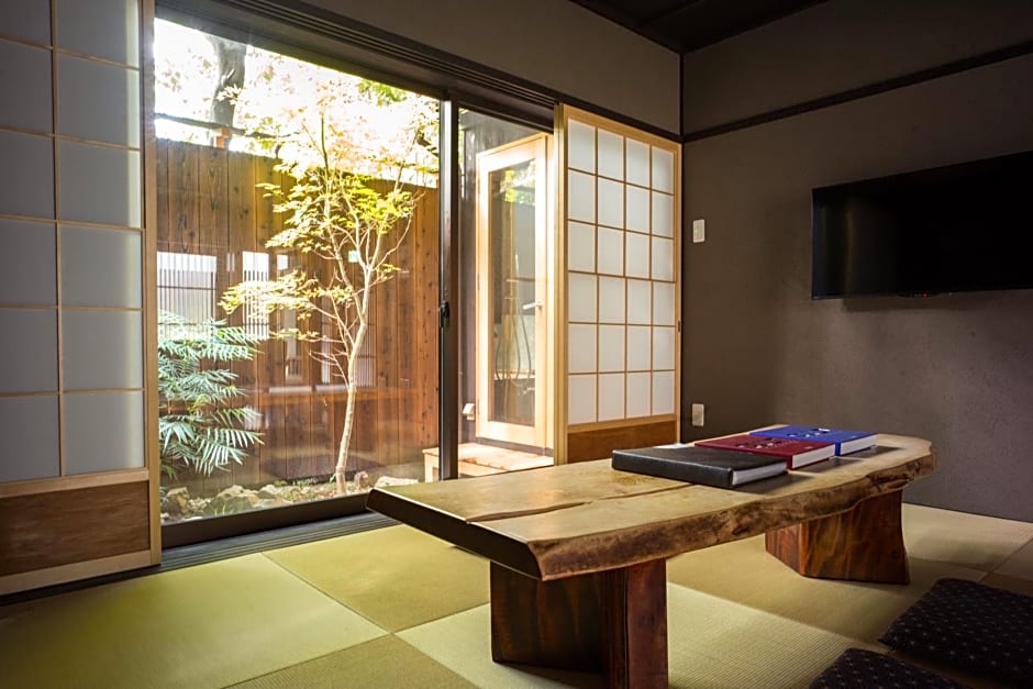 Reikaku Yasaka
