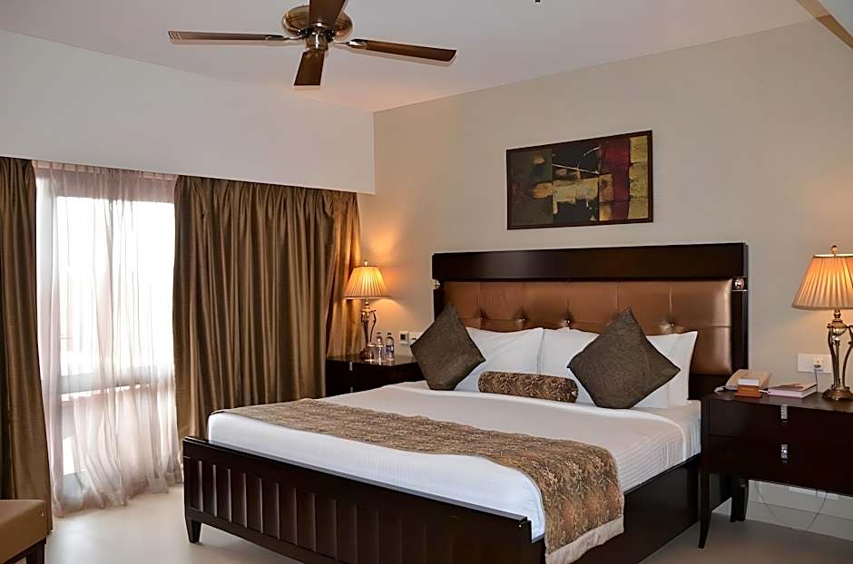 The Raviz Kadavu, Kozhikode