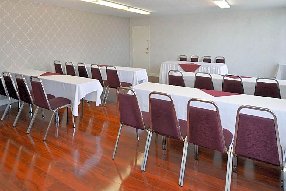Quality Inn & Suites Montebello - Los Angeles