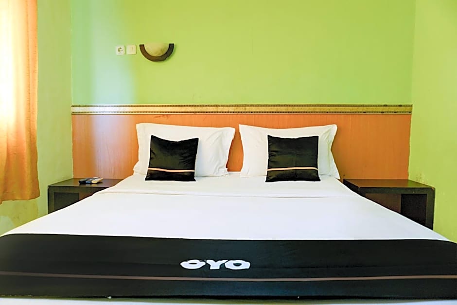 Collection O R.Sukamto Near Palembang Trade Center Mall