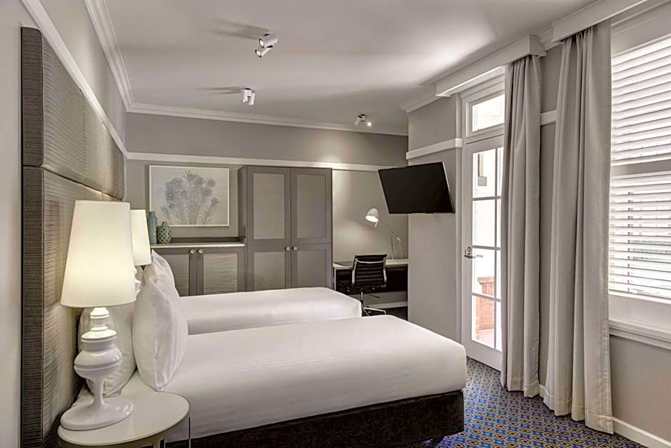 Hotel Kurrajong Canberra