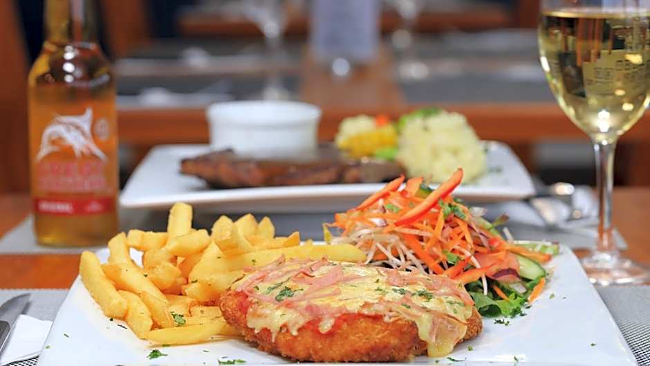 Biloela Centre Motel & Grevillea Steakhouse & Bar