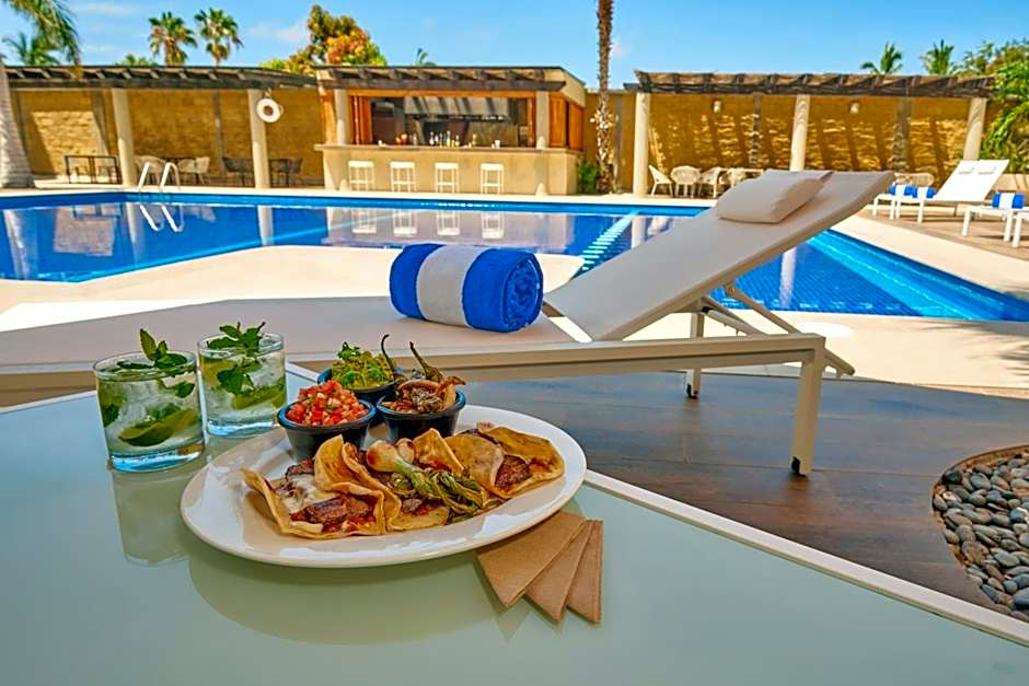 City Express Plus by Marriott Cabo San Lucas