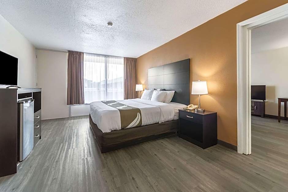 Quality Inn & Suites Vandalia near I-70 and Hwy 51