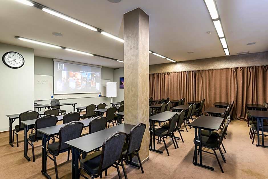 BOUTIQUE HOTEL11 with rooftop SPA