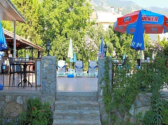 The Green Valley Hotel