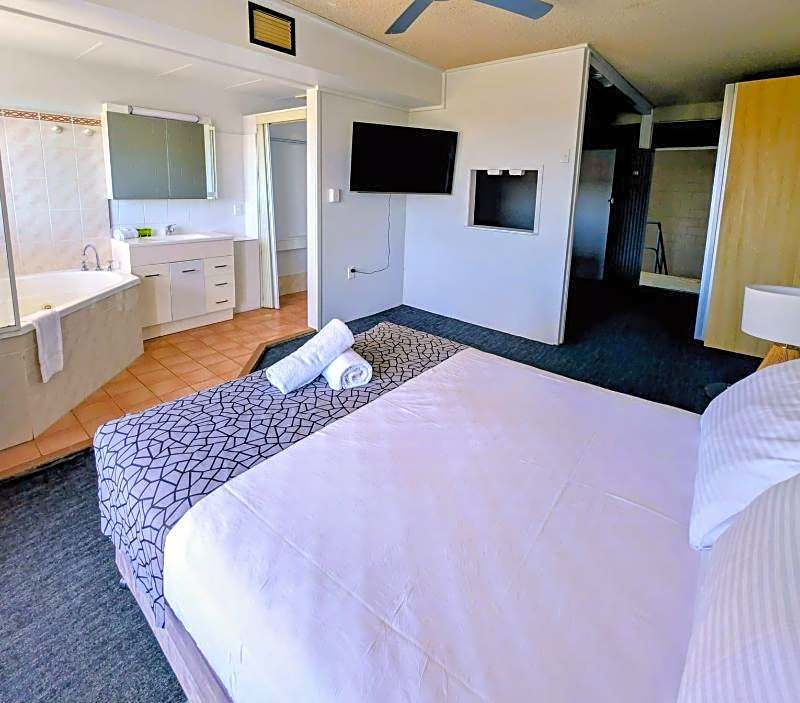 Camelot Motel