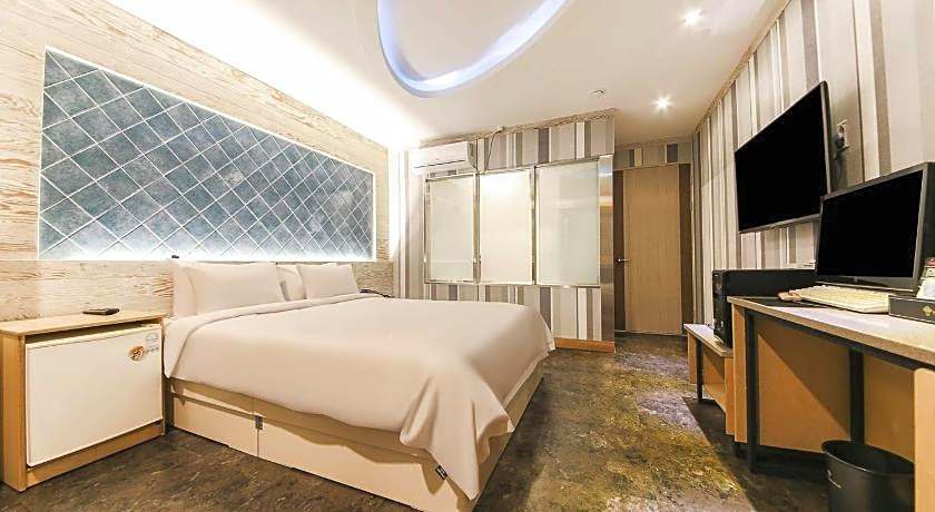 Hotel TopsVille (Korea Quality)