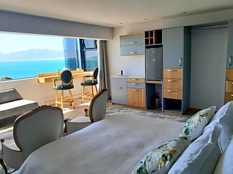 Deluxe King Panoramic View