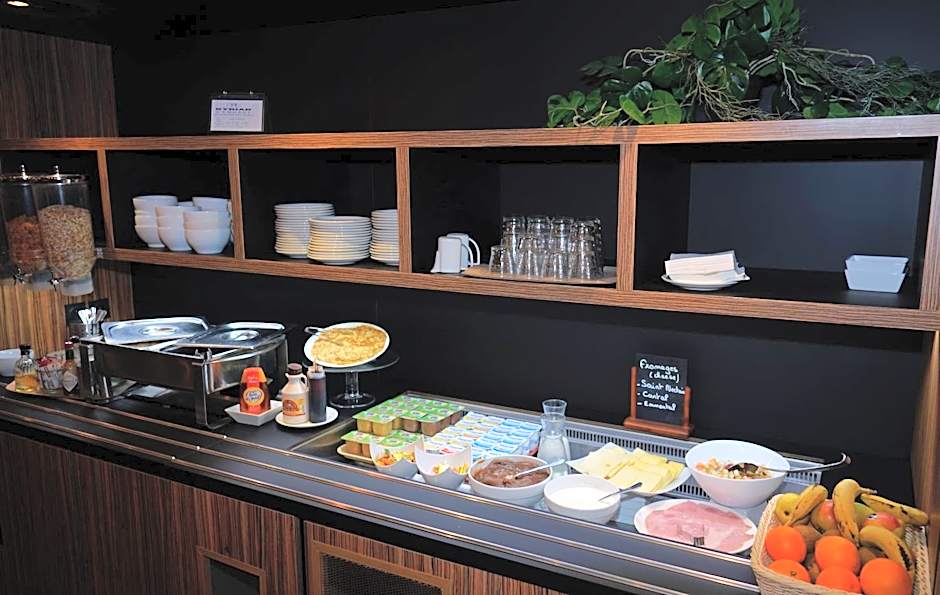 Kyriad Clermont Ferrand Nord - Riom