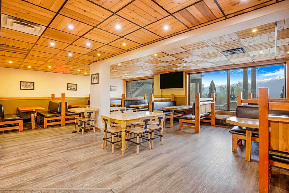 Days Inn by Wyndham Golden