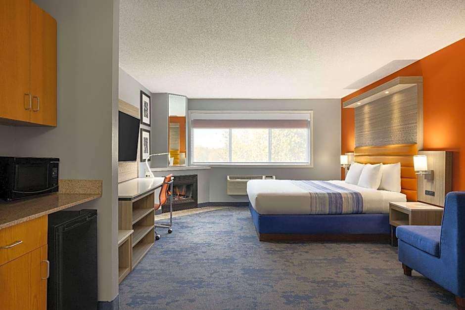 AmericInn by Wyndham Inver Grove Heights Minneapolis