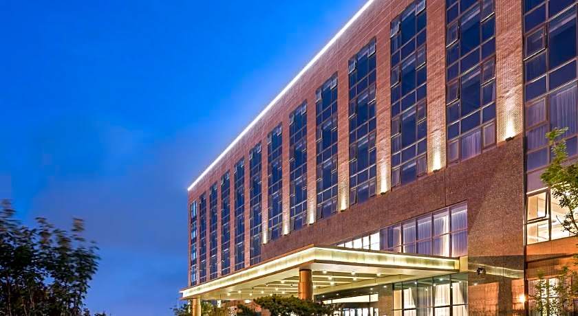 Novotel Qingdao New Hope