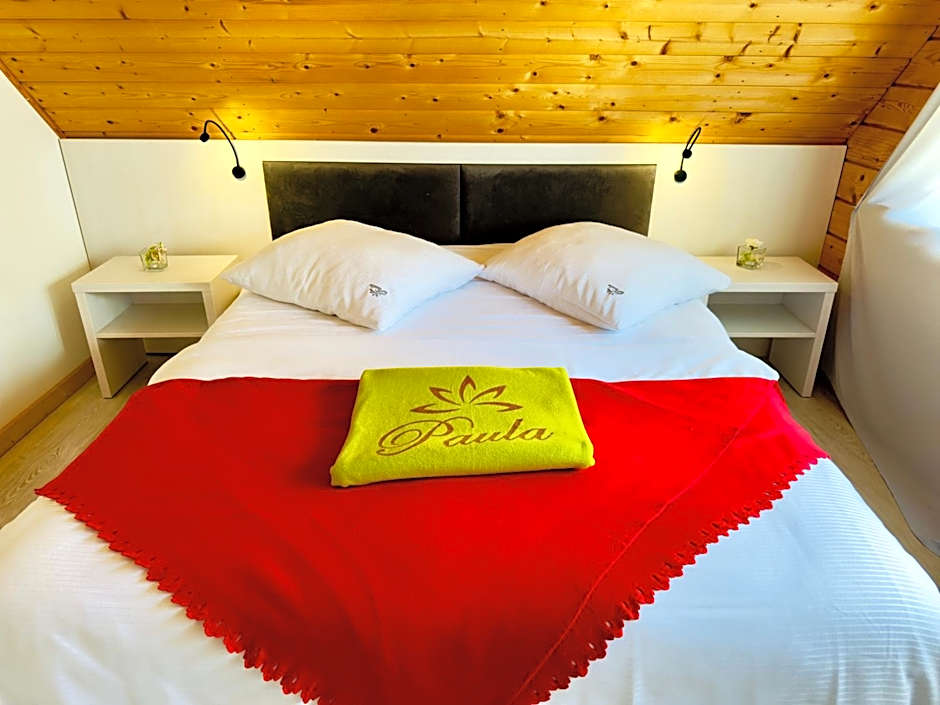 Biale Domki Paula Rewal - Domki z klimatyzacja, w obiekcie Jacuzzi i darmowe Wifi!