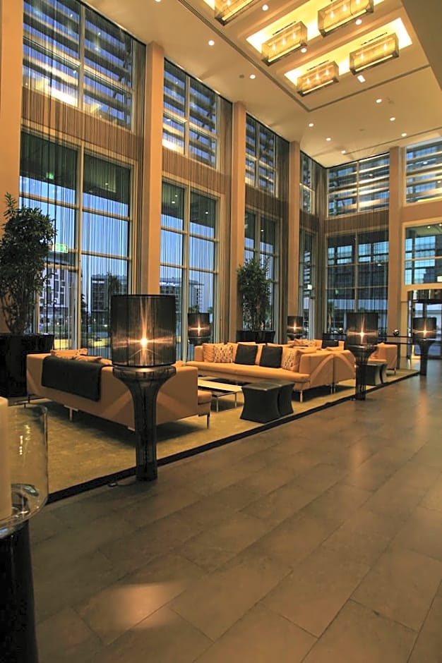 Yas Plaza Circuit by IHG