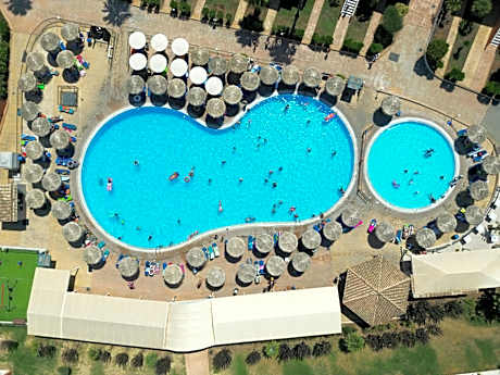 Aqualand Resort