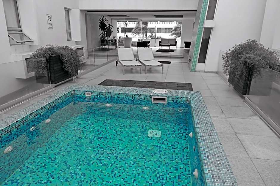 Nu Hotel