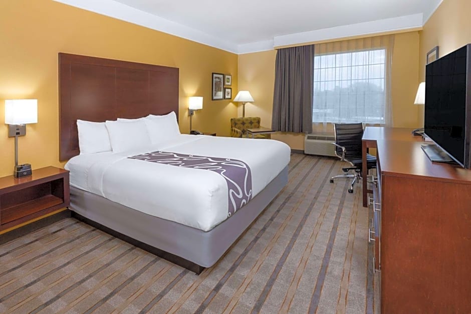 La Quinta Inn & Suites by Wyndham Houston Nw Beltway 8 / West Rd