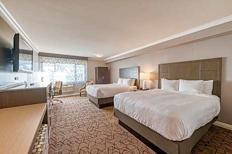 Queen Room with Two Queen Beds with Accessible Tub - Accessible/Non Smoking