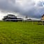 Holiday Inn Express London - Epsom Downs By IHG