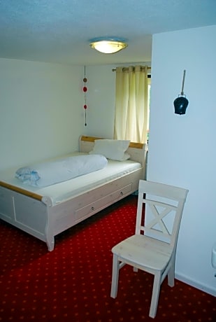 Einzelzimmer-Eigenes Badezimmer