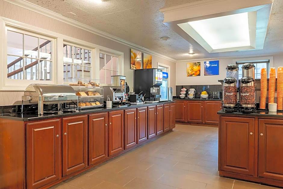 Comfort Inn Rockland - Boston