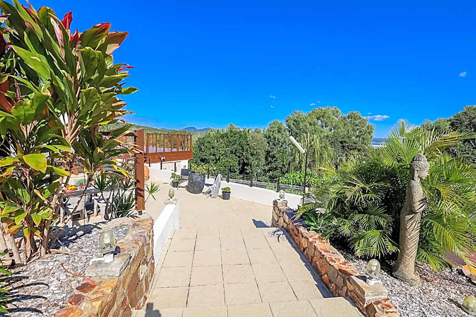 1770 Sovereign Lodge Retreat