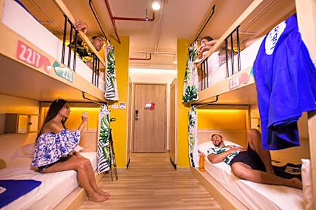 Bed in 8-Bed Mixed Dormitory Room